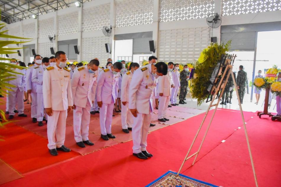 พิธีบำเพ็ญกุศลและพิธีน้อมรำลึกเนืองในวันคล้ายวันสวรรคตพระบาทสมเด็จพระบรมชนกาธิเบศรมหาภูมิพลอดุลเดชมหาราช บรมนาถบพิตร
