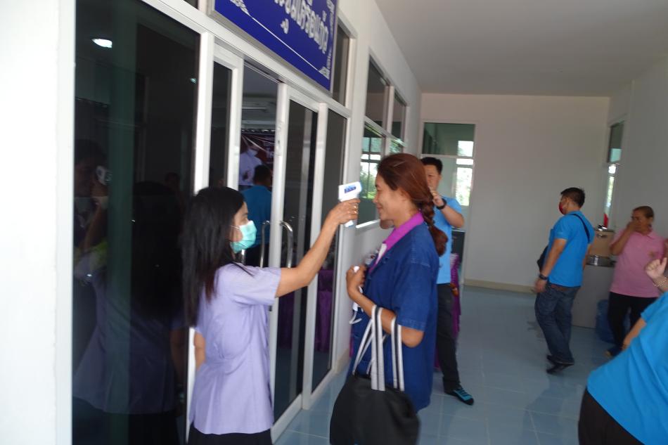 โครงการอบรมเชิงปฏิบัติการให้ความรู้ในการป้องกันโรคติดเชื้อ ไวรัสโคโรนา 2019 (Covid-19) และการจัดทำหน้ากากอนามัยเพือ่การป้องกันตนเอง ประจำปีงบประมาณ 2563